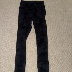 Lululemon Athletica Black Camouflage Leggings